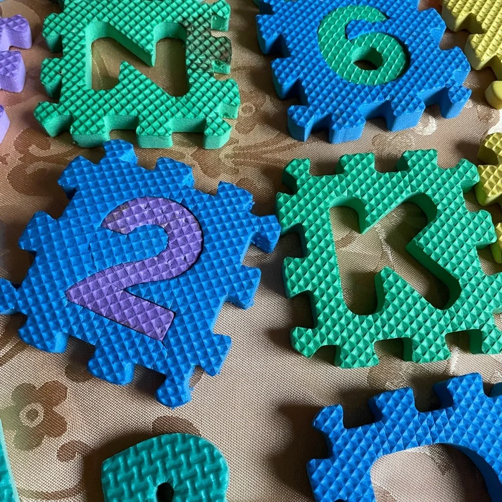 Interlocking Foam Alphabet & Number Play Mat Pieces - Multicolor